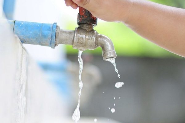 Dấu hiệu nhận biết hệ thống nước nhà bạn đang bị rò rỉn trọng với bạn